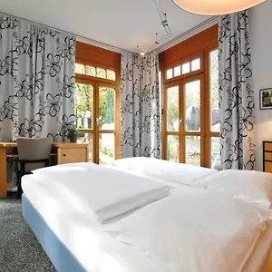 Hotel Waldperlach By Blattl, Monaco di Baviera