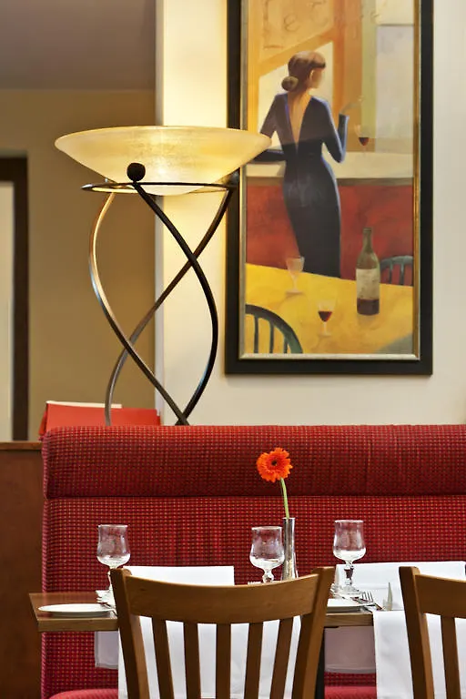 Intercityhotel Muenchen 4*, Mnichov